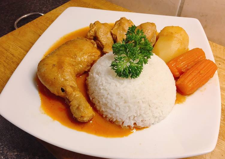 Chicken Massaman Curry with Rice