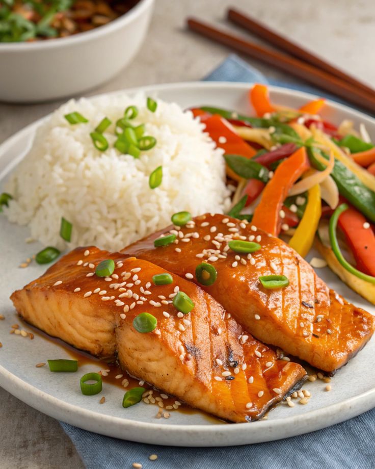 ข้าวหน้าแซลมอนย่างซอสเทอริยากิ