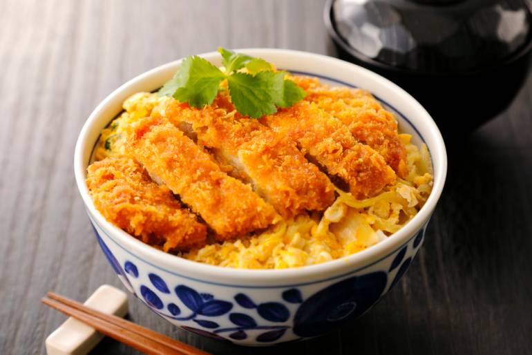 แคลอรี่ คัตสึด้ง (ข้าวหน้าหมูทอด) | www.CalForLife.com แคลอรี่ คัตสึด้ง (ข้าวหน้าหมูทอด) | Www.Calforlife.Com