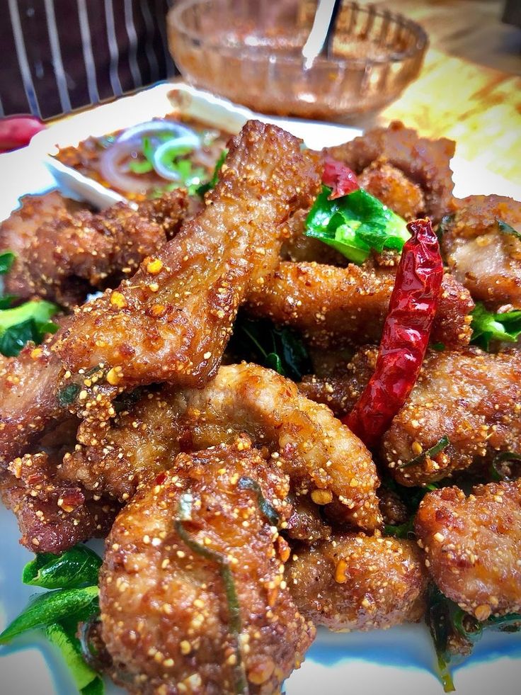 หมูคลุกฝุ่น