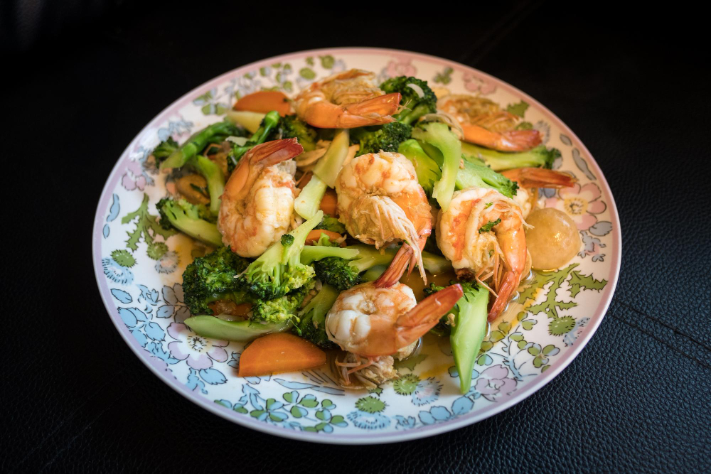 Stir-fried shrimp with vegetables