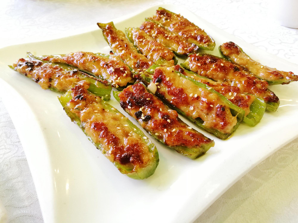 Stuffed Banana Pepper with Spicy Pork