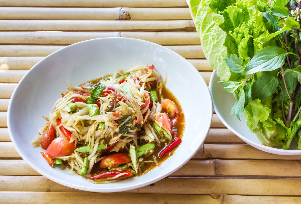 papaya salad with salted crab and fermented fish